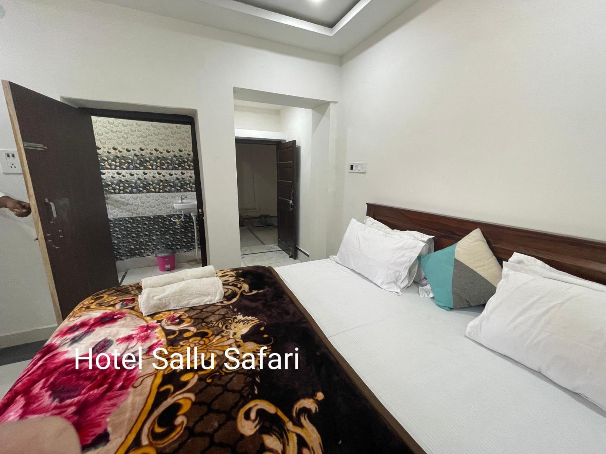 Hotel Sallu Safari Jaisalmer Eksteriør bilde