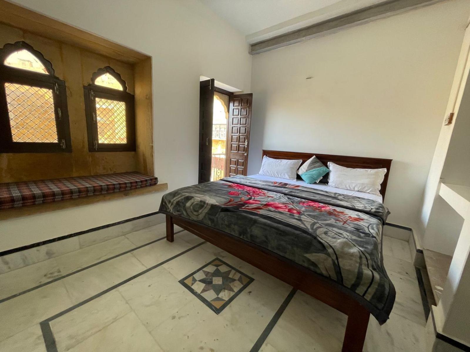 Hotel Sallu Safari Jaisalmer Rom bilde